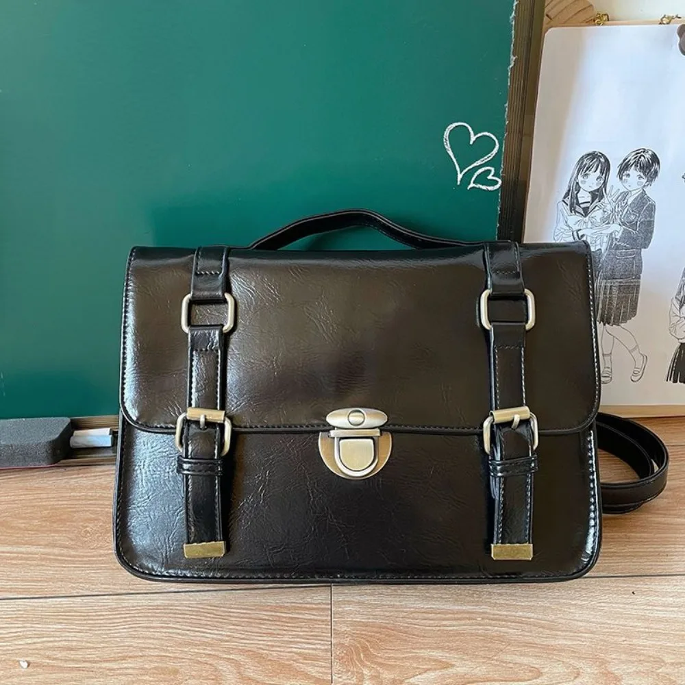 Borsa uniforme per studenti di grande capacità di moda Vintage borsa a tracolla Versatile magnetica per pendolari in stile Preppy borsa della corea