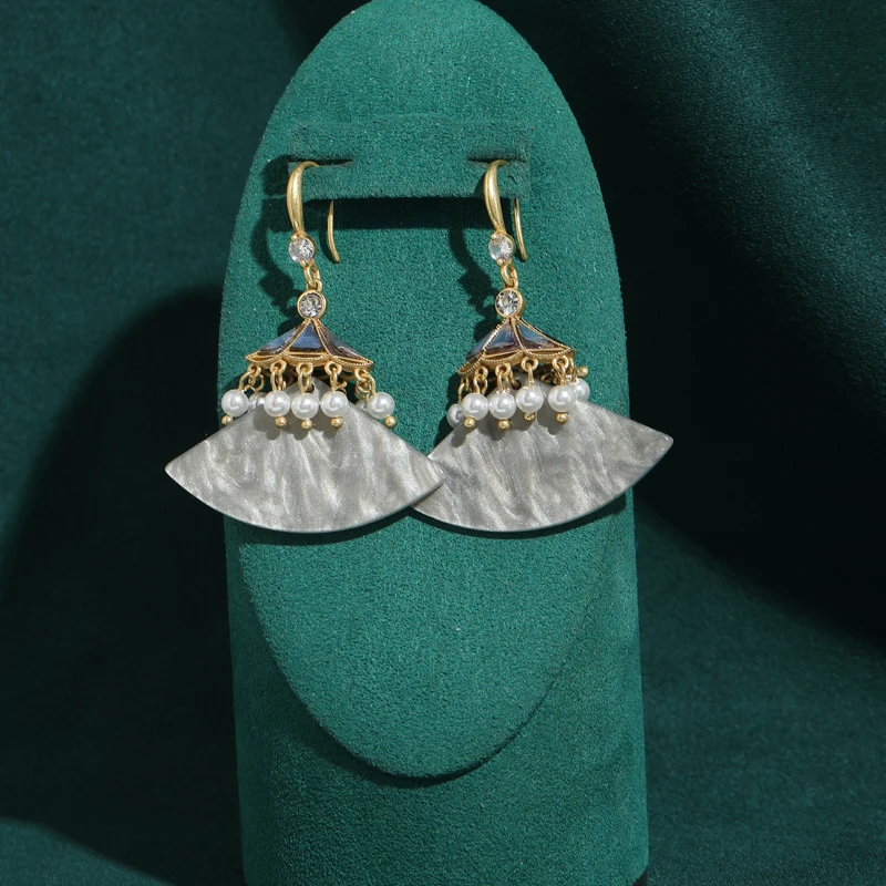 Vintage Fan Shaped White Shell Pearl Earrings Luxury Antique High Quality Art Deco Classic Anniversary Party Daily Gifts New