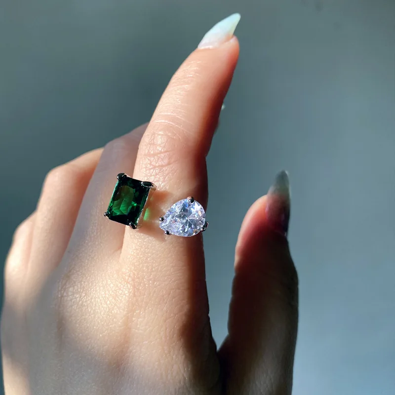 

MDLFES Moissanite style Ring Women's 18K Gold Plated Multi-Cut Brilliant White Diamond Teardrop Niche Ring