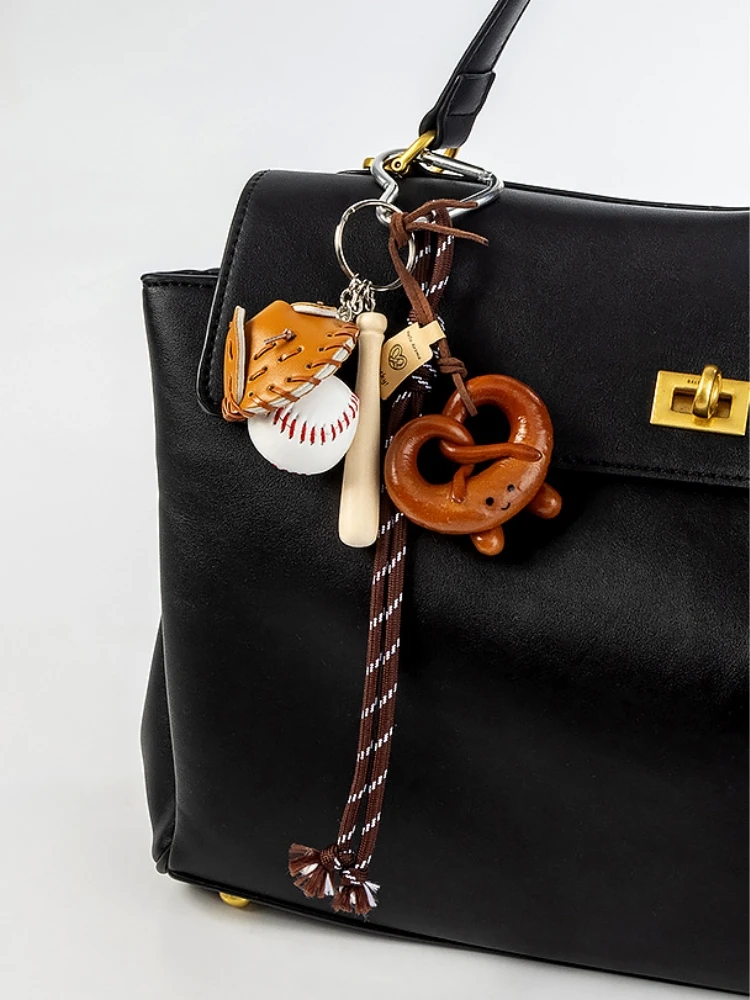 

Creative Braided Rope Base Bread Bag Pendant Braided Rope Bag Hanging Baseball Buckle Backpack Pendant Schoolbag Keychain Decor