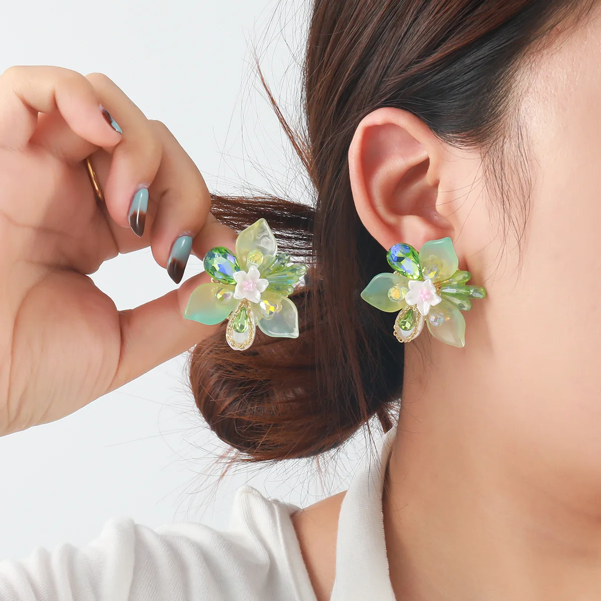 Autumn pastoral petals physical multi-layer artificial crystal woven earrings silver needles high-end sweet earrings