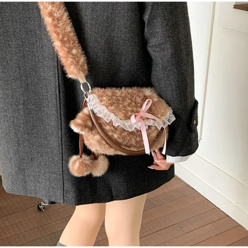 Japanische Hirsch gefleckte Band Plüsch Unterarm Umhängetasche, Mori Girl Elch flauschige Frauen Geldbörse, Winter süße Woodland Fairycore Handtasche – Detail 27
