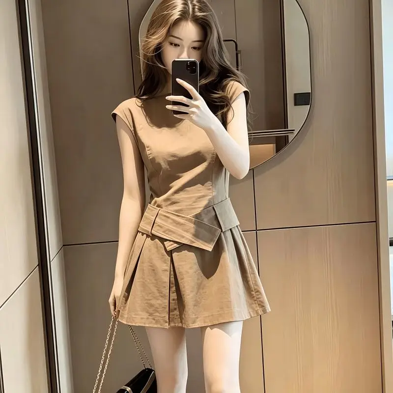 

Temperament Casual Simple Design Sleeveless Workwear Dress 2026 Summer Hot Girl Waist Slimming Short Skirt