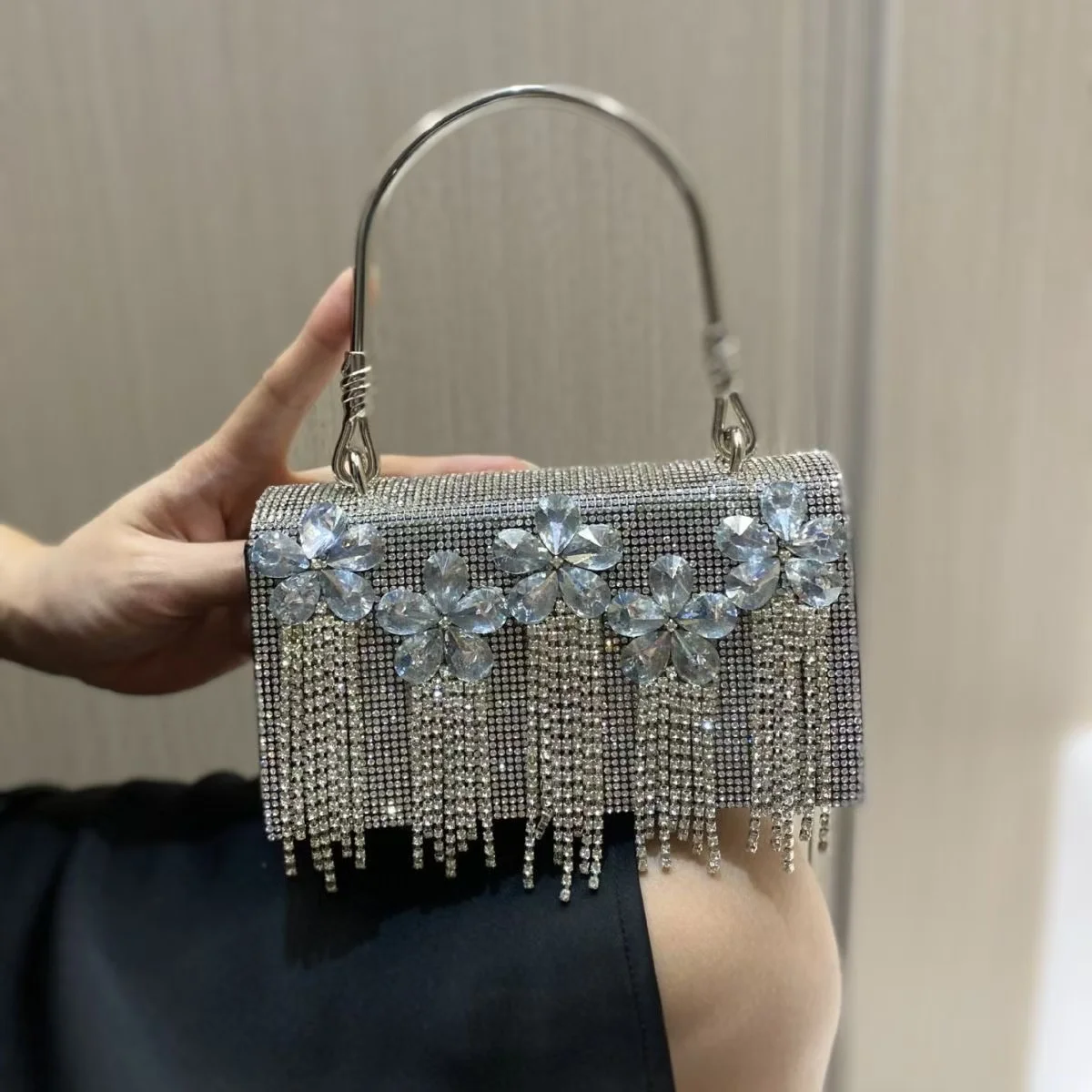 Borsa da donna di lusso con nappa lucida glitterata, strass di cristallo, borsa da sera con diamanti, pochette per festa di nozze, borsa a tracolla