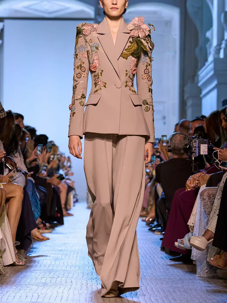 

2025 Women Sexy Long Sleeve Turn-down Collar 3D Flowers Pink Two Pieces Pants Bandage Set Celebrity Designer Fashion Women's Set