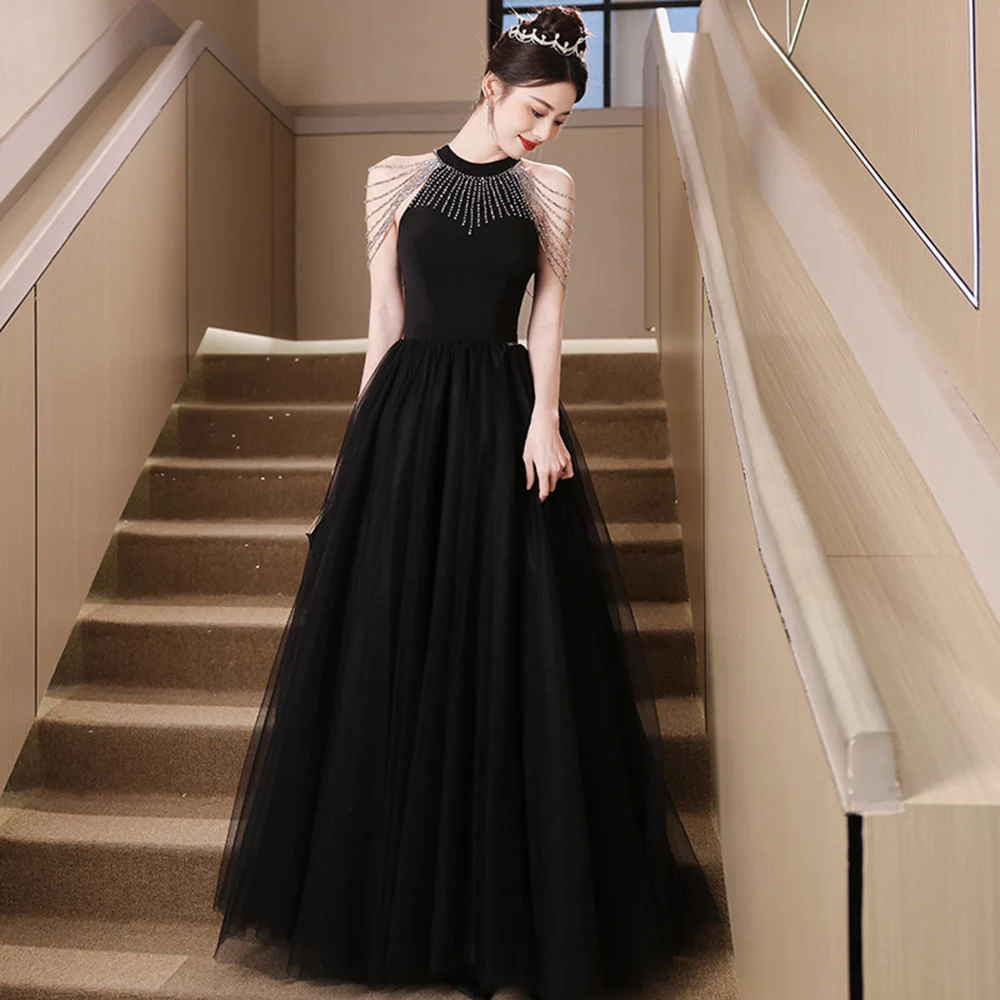 Robe de soirée noire de luxe pour femmes, légère, élégante, col licou, pompon, Simple, ligne a, robe de bal, Quinceanera, nouvelle collection 2025