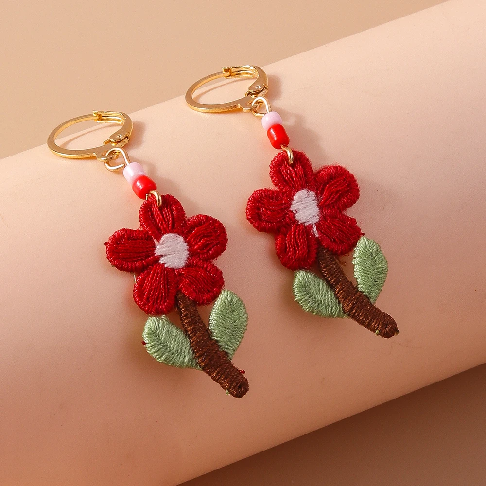 Aihua Rote Farbe Niedliche Gestrickte Blumen Ohrringe für Frauen Mädchen Handgemachte Gehäkelte Blume Rose Ohrringe Geburtstag Party Schmuck Geschenke – Detail 5