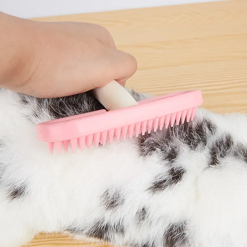 Silicone pequeno animal de estimação coelho pente aliciamento trimmer escova de pele para cobaia chinchila limpeza aliciamento ferramenta acessórios lapin