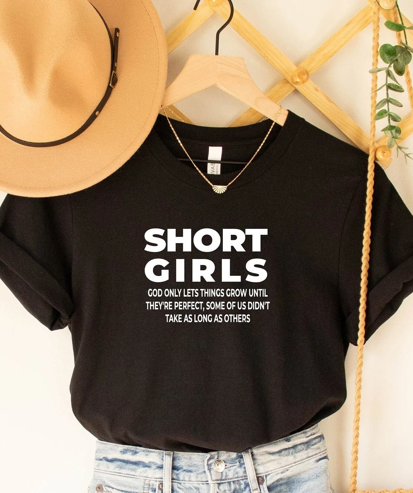 

Короткие девушки Бог только ломает вещи роста, до них идеально, некоторые из нас не сделают как длинные другие футболка забавная саркастическая