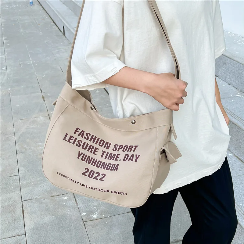 

2022 New Casual Canvas Brown Tote Bag Large Capacity Female Designer Shoulder Beige Bag Commuting Students Crossbody Bags Women