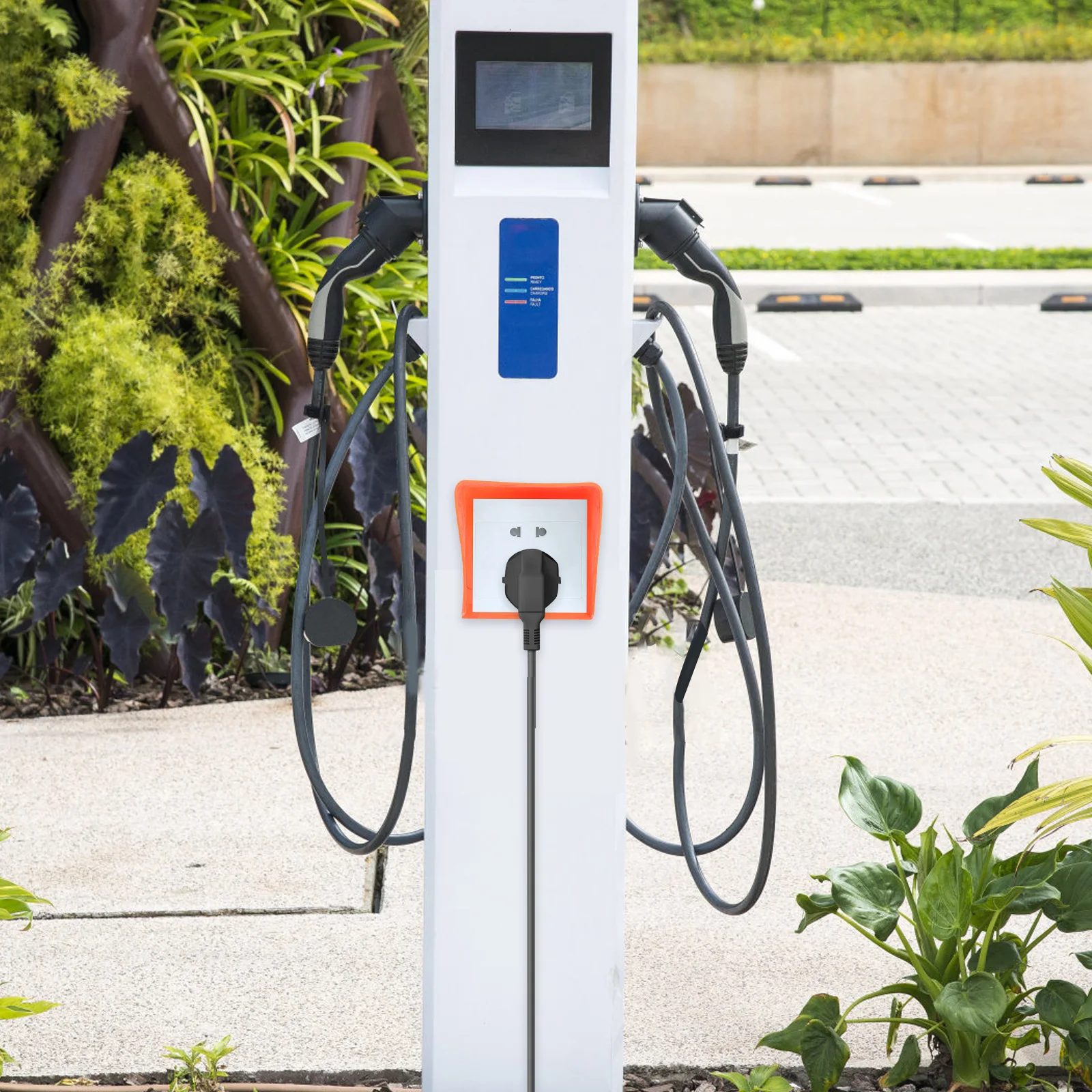 

Outdoor Plug Cover 86-Type Waterproof Socket Protector for Electrical Outlet Rainproof Safety Box Safety Outlet Covers