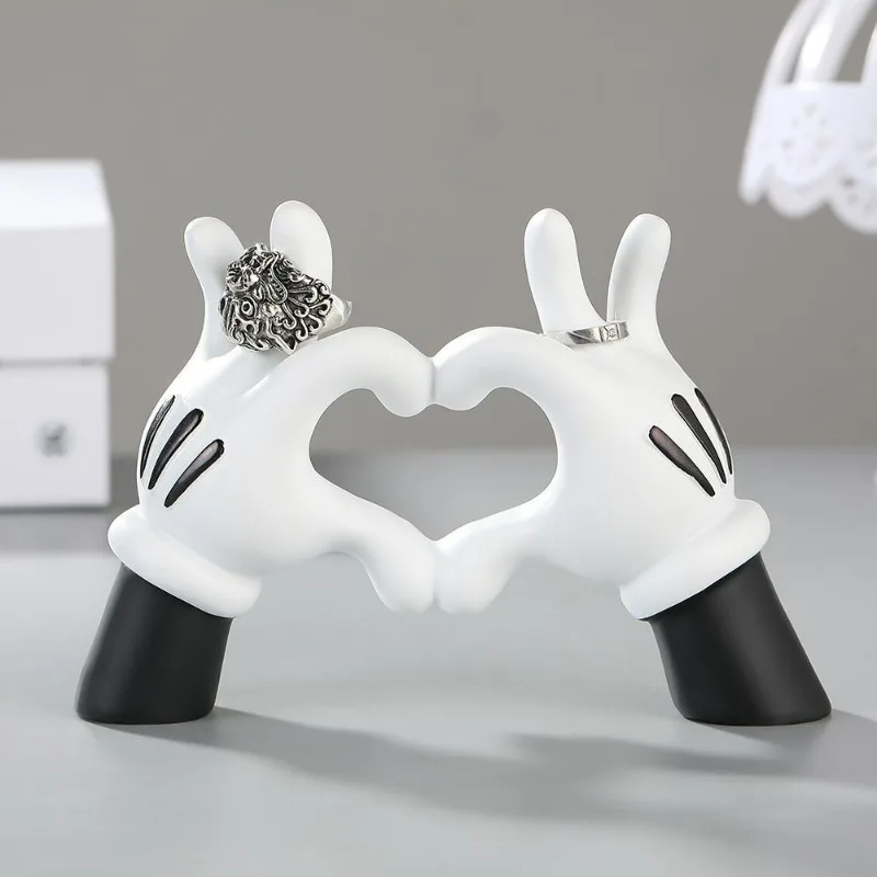 

Hot Selling Creative Heart Ring Jewelry Rack Watch Jewelry Cartoon Desktop Jewelry Storage Rack Cute and Fashionable Ornaments
