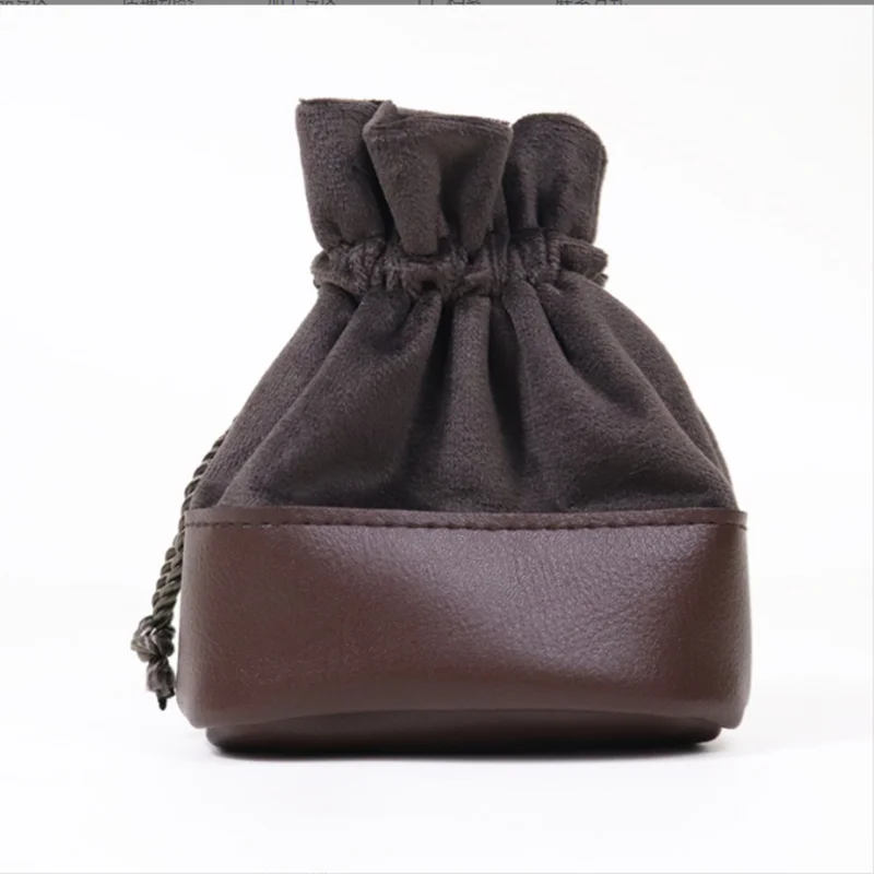 حقيبة مجوهرات برباط محمولة من الجلد لخواتم وأقراط وإكسسوارات سماعات الرأس وحقيبة تخزين العناصر الصغيرة