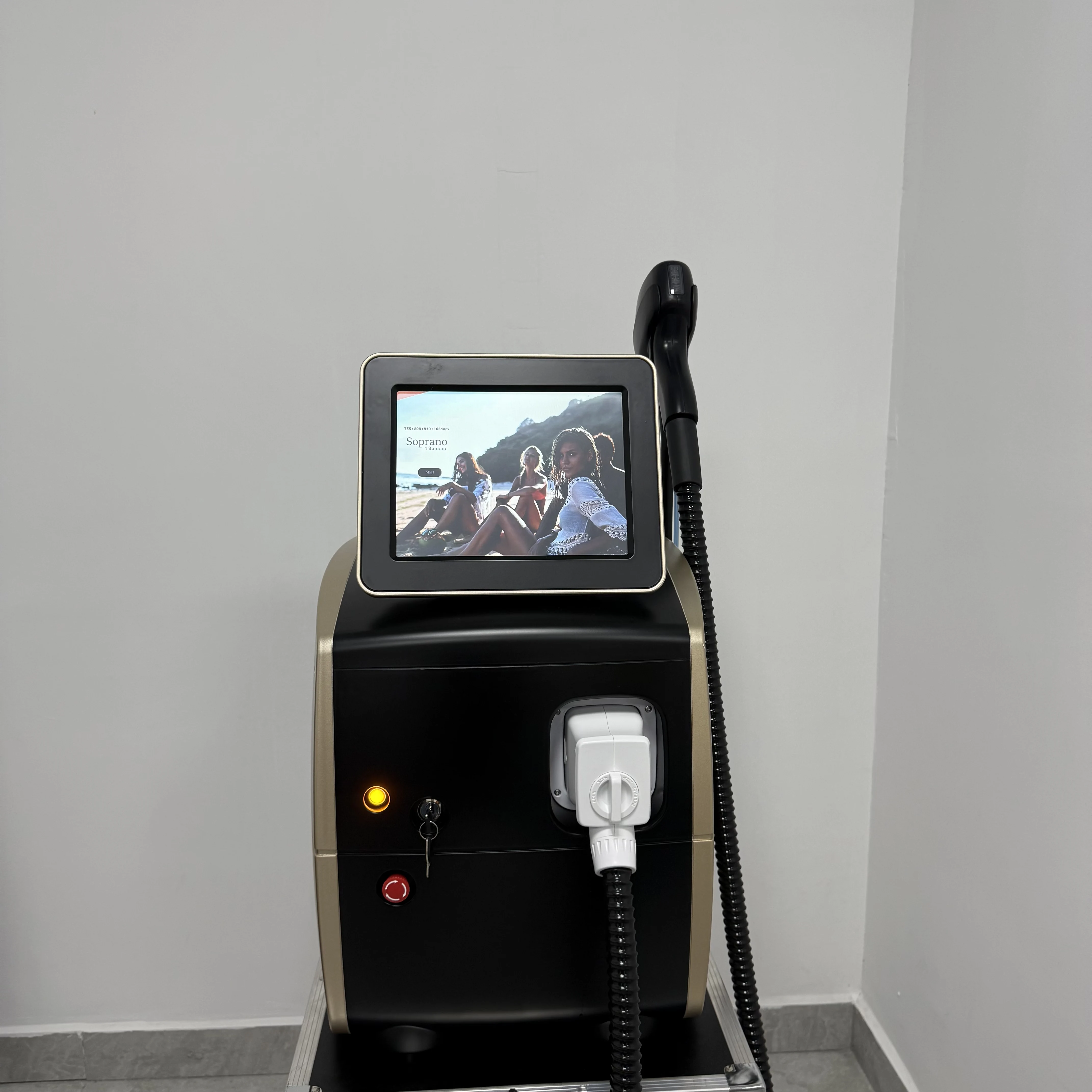 4000W Profesional Portátil 755nm 808nm 940nm 1064nm Diodo Láser 4000w Máquina de Depilación Permanente Uso en Salón