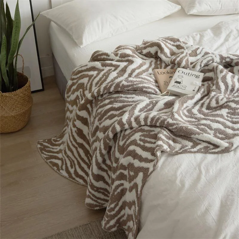 

Thickened Nordic Fleece Bedroom Living Room Throw Knitted Zebra Pattern Blanket Sofa Cover Office Air Condition Nap Tapestry