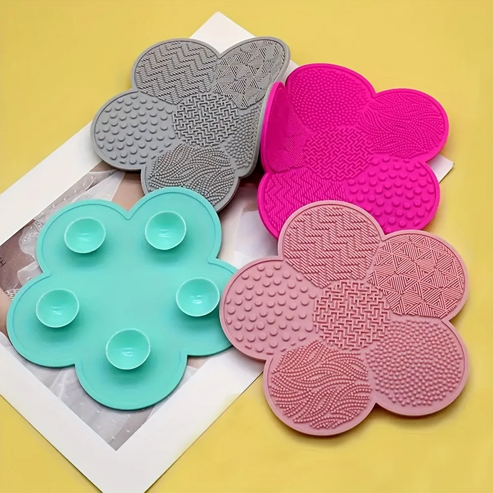 Silicone Flower Makeup Brush Cleaning Mat, Portable Makeup Brush Cleaning Mat, Quickly Cleans Powder And Liquid Makeup Residues