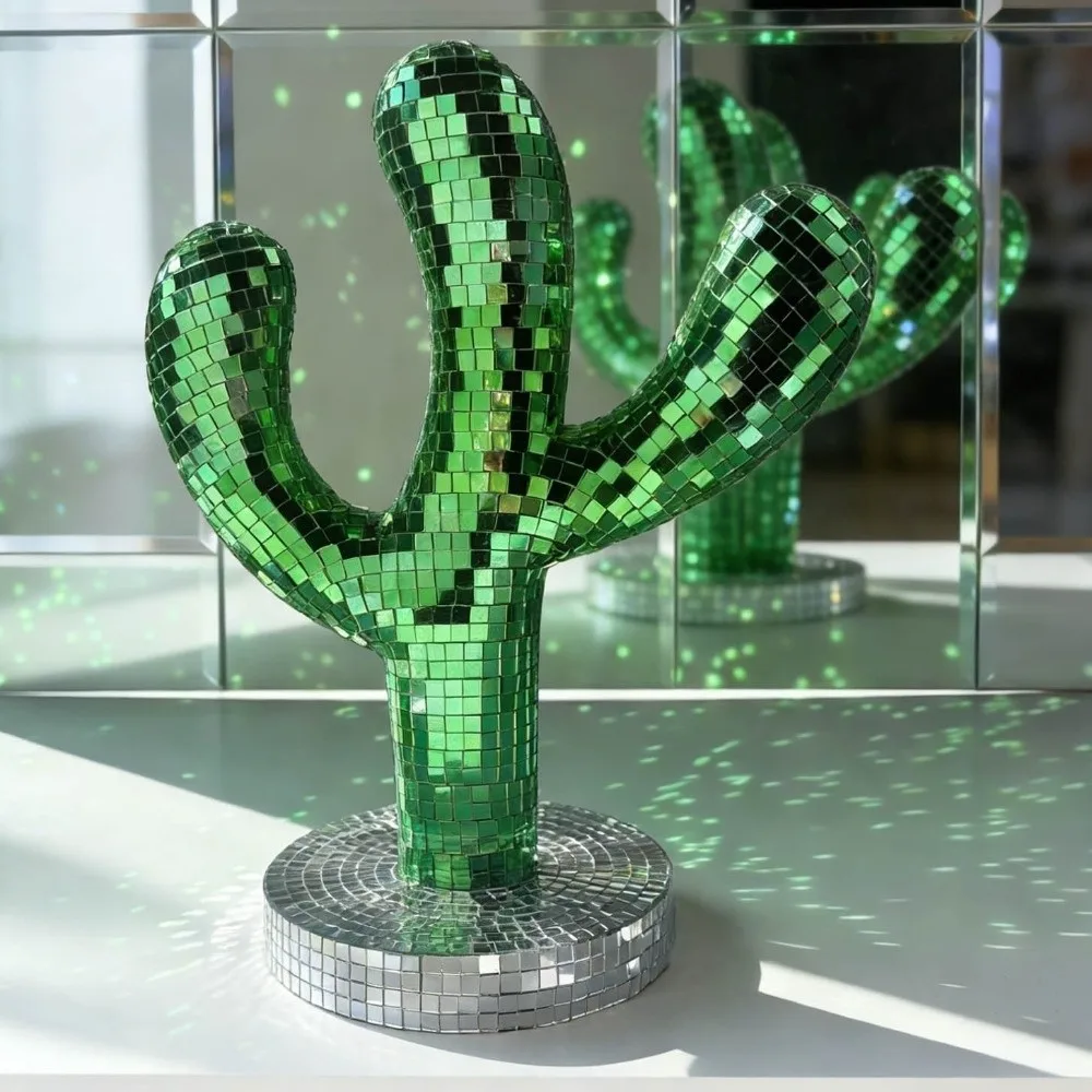 Shining Disco Ball Cactus Ornament Reflective Glass Mirror Reflective Ornament Handmade Sparkling Desktop Figurine Christmas