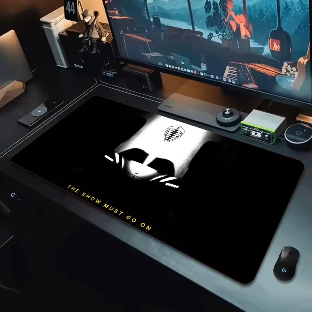 sports K-KoenigseggS Ghost car Mouse Pad XXL Large Mouse Pad, Smooth Surface for Gaming, Non-Slip, Comfortable Desk Mat