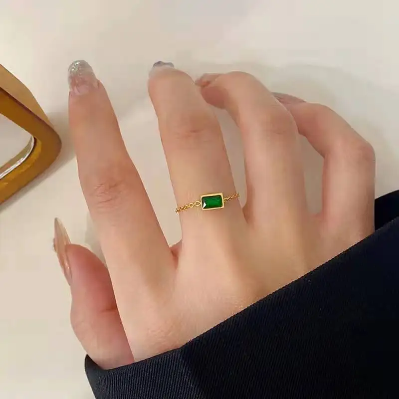 2023 New Gold Color Stainless Steel Finger Ring Green Zircon Gothic Link Chain Ring for Women Girls Wedding Party Jewelry Gift