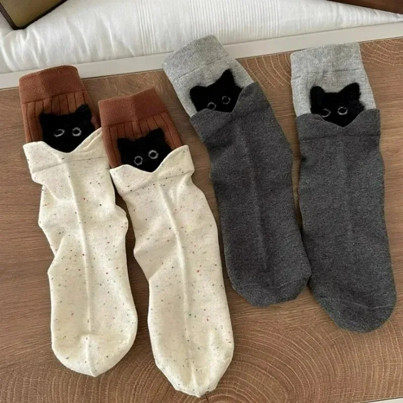 ถุงเท้าข้อกลางลายการ์ตูนแมวน่ารักสำหรับฤดูใบไม้ร่วงและฤดูหนาว เหมาะสำหรับผู้หญิงและผู้ชาย สไตล์ฮาราจูกุ ลายแมวดำ ผลิตจากผ้าฝ้าย อุ่นสบาย ใส่ในบ้าน ของขวัญสุดน่ารักสำหรับคู่รัก
