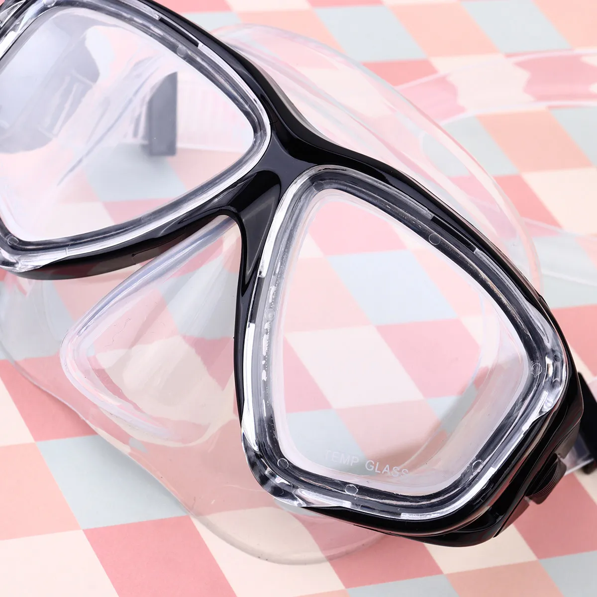 

Маска для дайвинга с прозрачными линзами из закаленного стекла, черная, для снорклинга и подводного плавания, для взрослых, водонепроницаемая, с защитой от запотевания