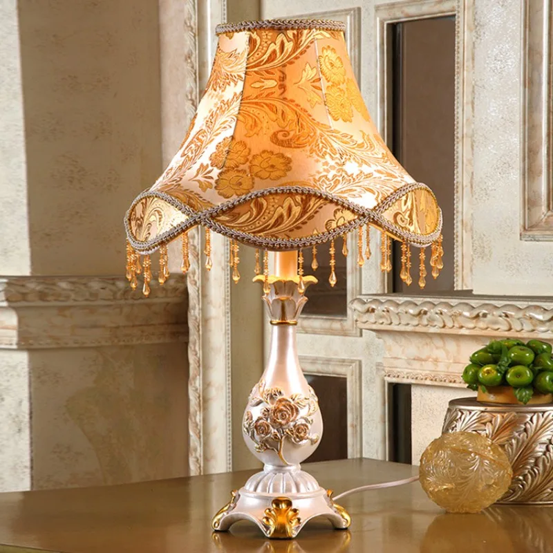 French Court Style Rose Fabric Floor Lamps Retro Living Dining Room Villa High-end Hotel Bedroom Fashionable Table Night Lights