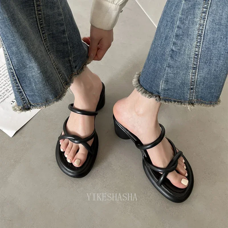 2024 Zomer Dames Designer Slipper Mode Elegante Open Teen Dikke Hak Dia 'S Dames Outdoor Jurk Sandaal Schoenen Luxe Sandalen