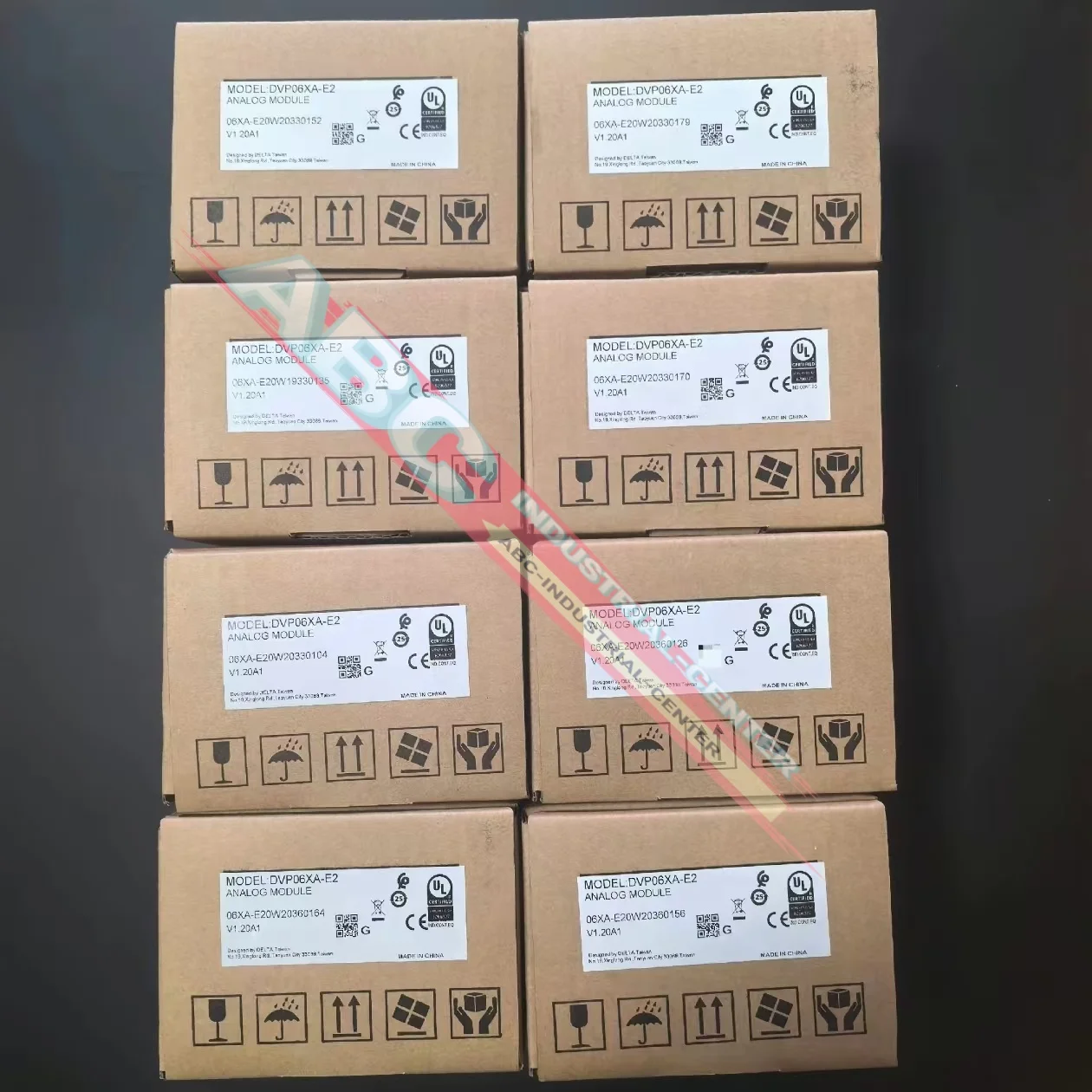 Modul PLC DVP08SN11T merek DVP08XM211N baru