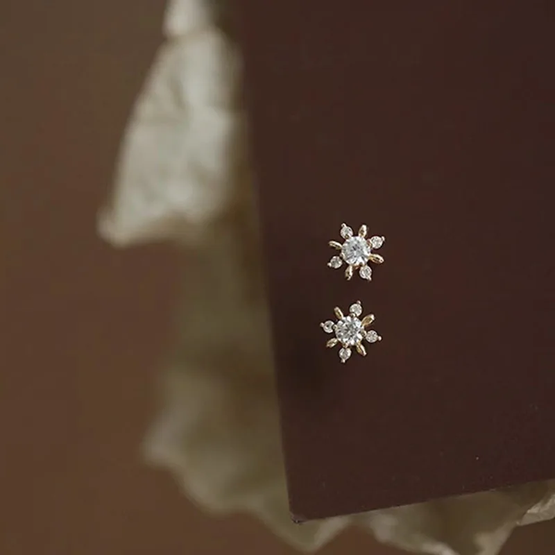 

Женские серьги из серебра 925 пробы, с фианитами
