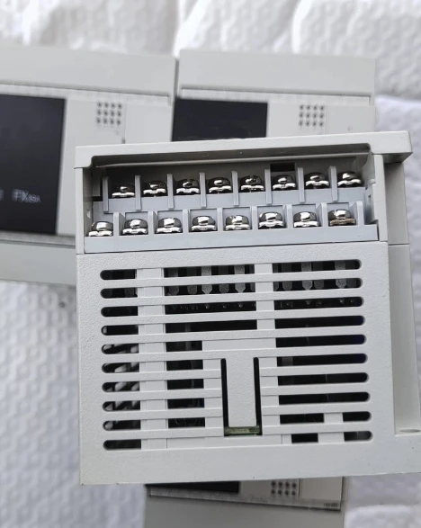 Brand New Original PLC FX3SA-10MR-CM 14MR 20MR 30MR/MT Programmable Controller Compatible