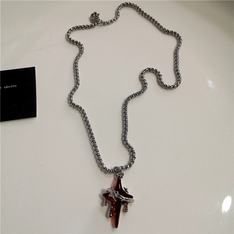 Punk Rock Y2K Schwarz Stern Kreuz Rotes Herz Anhänger Geist Klaue Halsband Kette Halskette Männer Frauen Goth Vintage Grunge EMO Zubehör