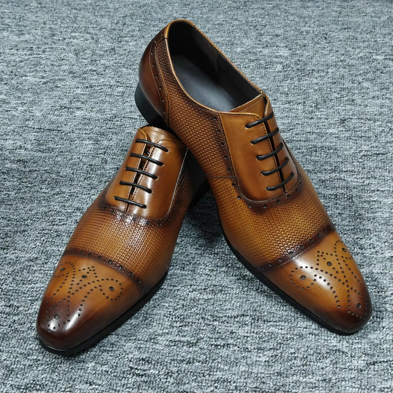 High-End Trendy Men's Genuine Leather Oxford Shoes Italian Handmade Business Office Formal Dress Shoes For Wedding Party Daily