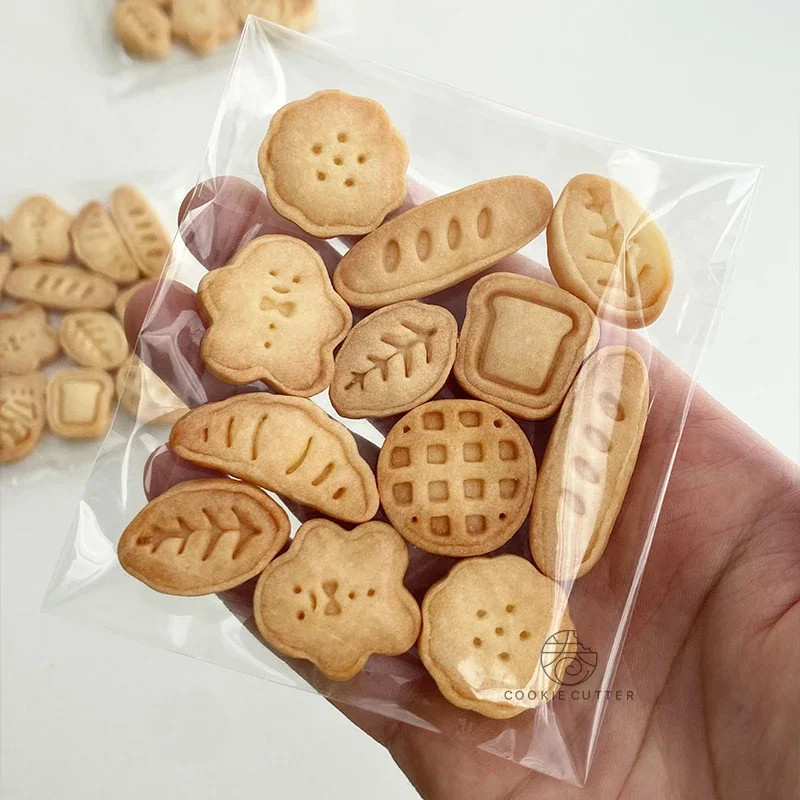 Cartoon Mini Cookie Cutter Mold Fish Leaf Fondant Cake Cookies Decoration Cutting Mold DIY Baking Pastry Tool Kitchen Product