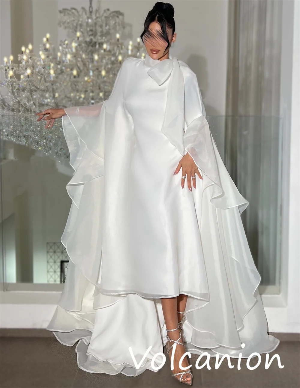 Abiti midi a collo alto a trapezio con pieghe in jersey stile cinese personalizzati Disponibili per occasioni su misura