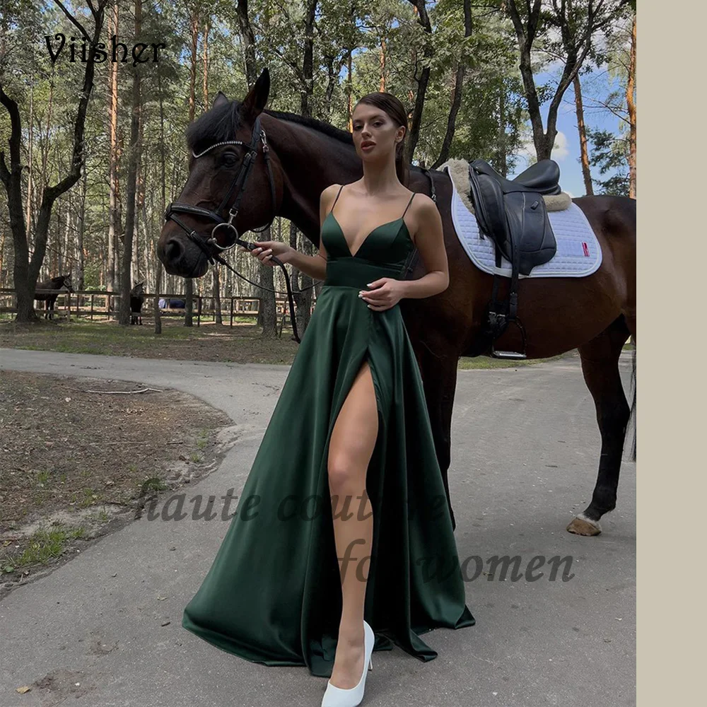 

Viisher Green Satin A Line Prom Dresses V Neck Spaghetti Straps Long Formal Evening Dress with Slit Womens Party Gowns