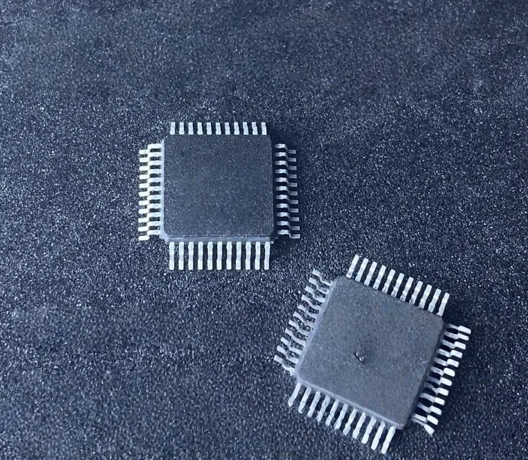 1-50PCS BTS824R BTS824 ADV7178KS ADV7178 AD780A AD780 AD780AR SA701D SA701