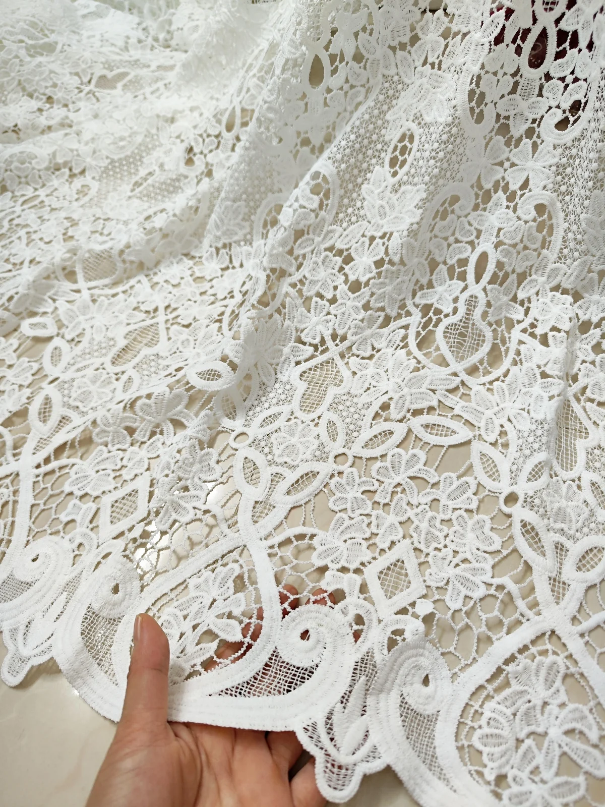 Latest Nigerian Gipure Cord Lace Fabric 2023 High Quality African Water Soluble Lace Fabric For Women Wedding Dress PJFT2325A