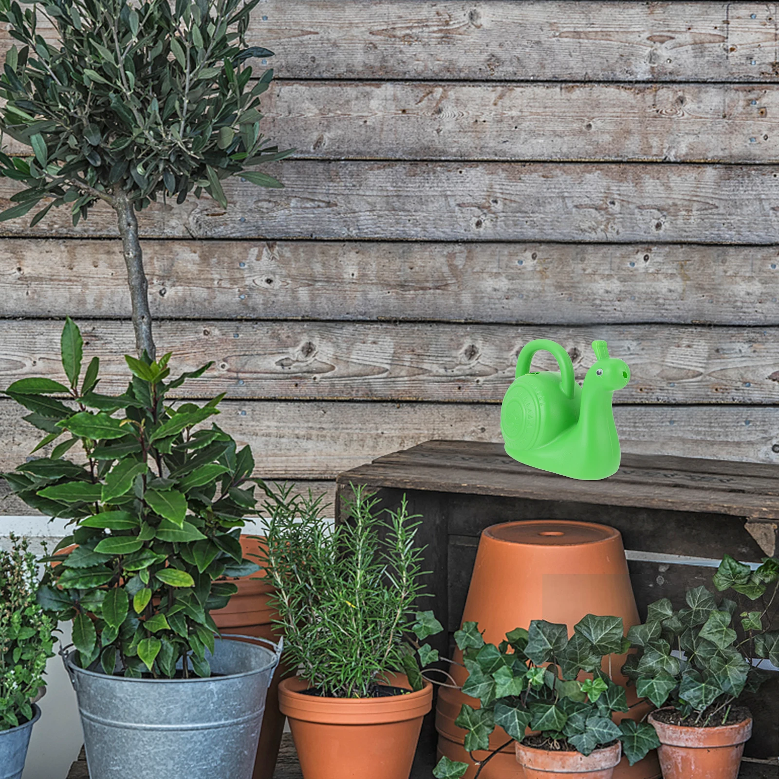 

Snail Sprinkler Kettle Sturdy Thick Wall Plastic Watering Can for Garden Flower Kids Unique Animal Design Household