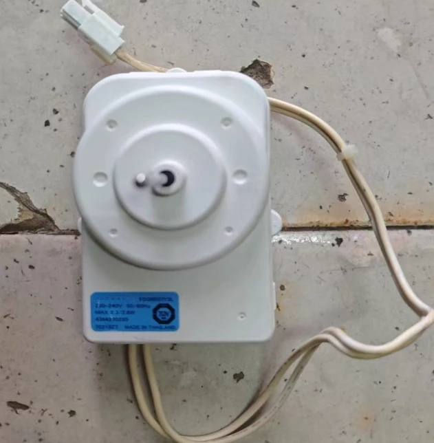 Refrigerator Fan Motor Blade FDQR207Y3L 4364270285 30817ZT, Cooling System Replacement Part for Refrigerator Repair