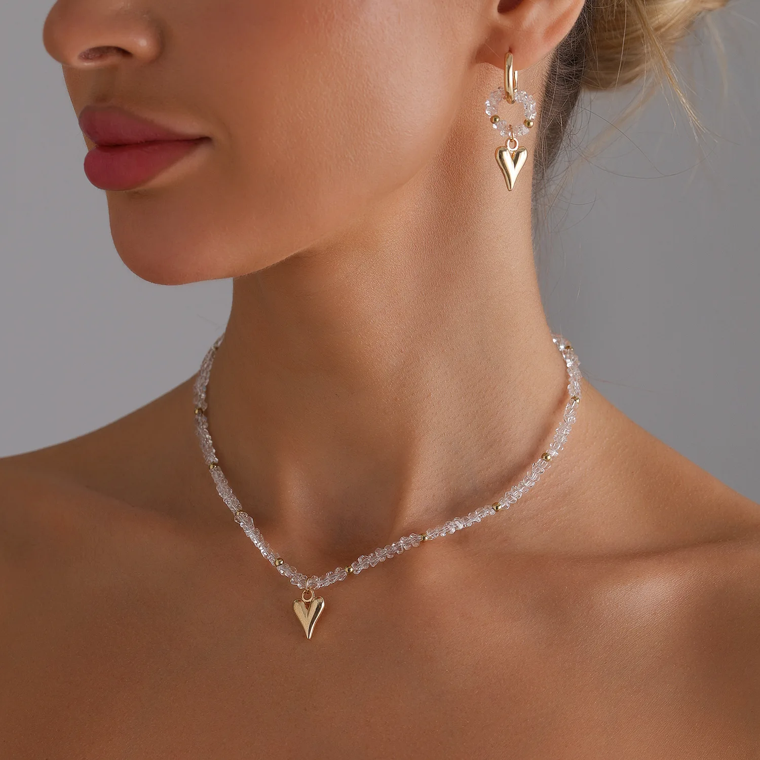 Premium Crystal Heart Pendant Necklace And Matching Earrings Set Minimalist Fashion For Women Standard Size Silver Tone