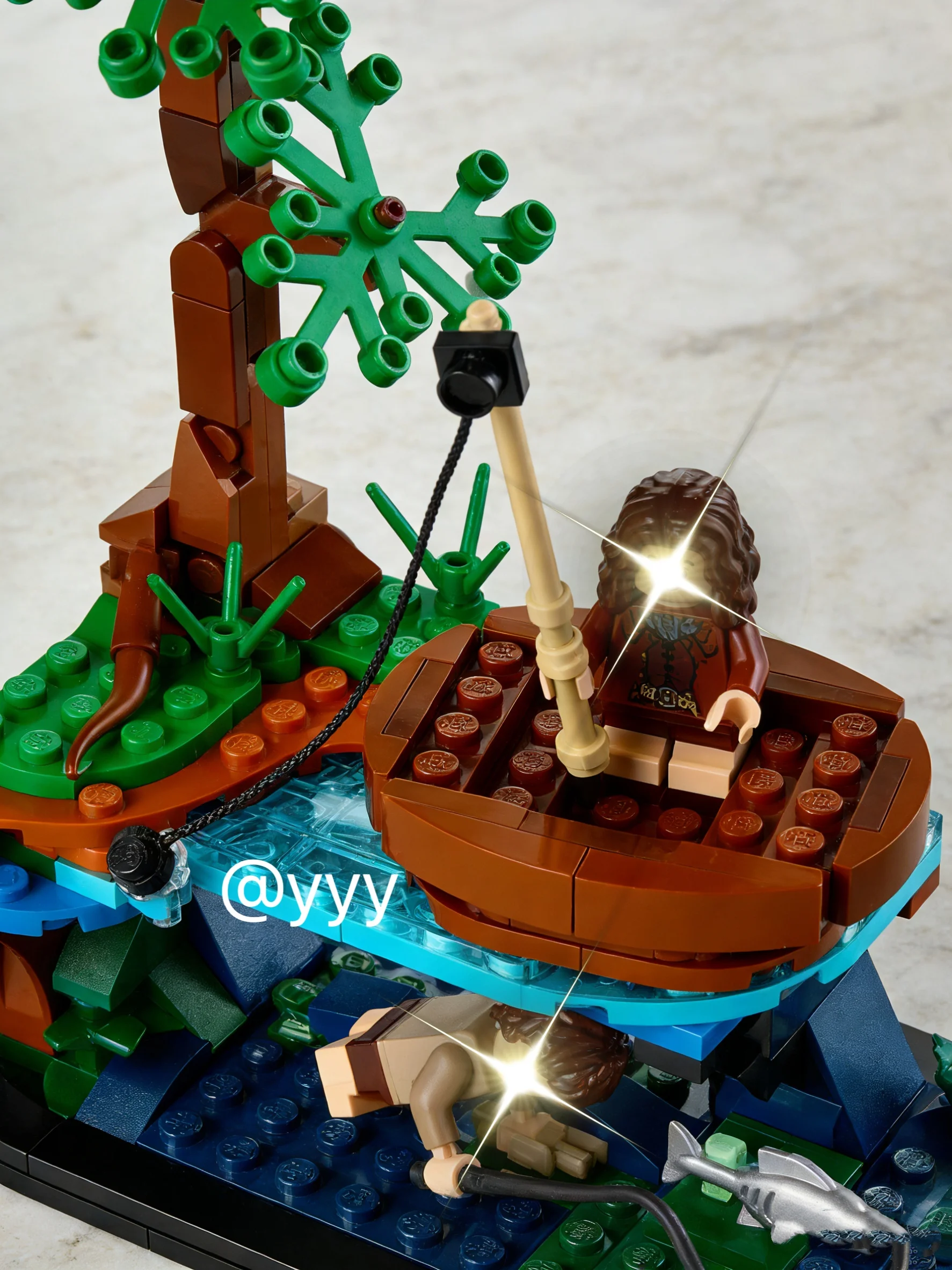 2026 new style/Lord of the Rings Smeagol Déagol Building Block Set Double Waterline River View Rotatable Boat Brick model DIY As