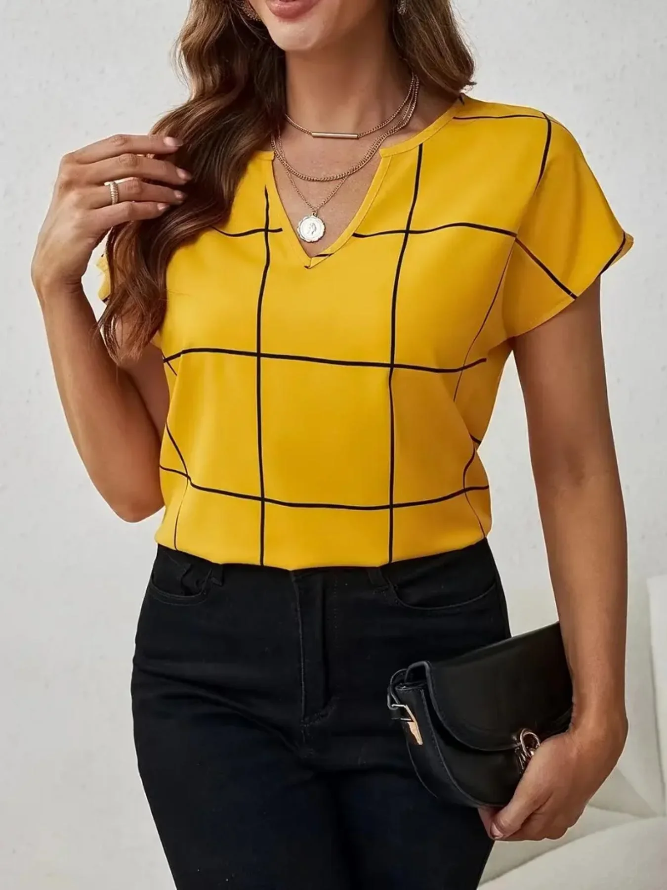 

Ladies' Fashionable Checkered Printed Shirt Casual Versatile Notch V-neck Short Sleeved Shirt Elegant and Simple Shirt