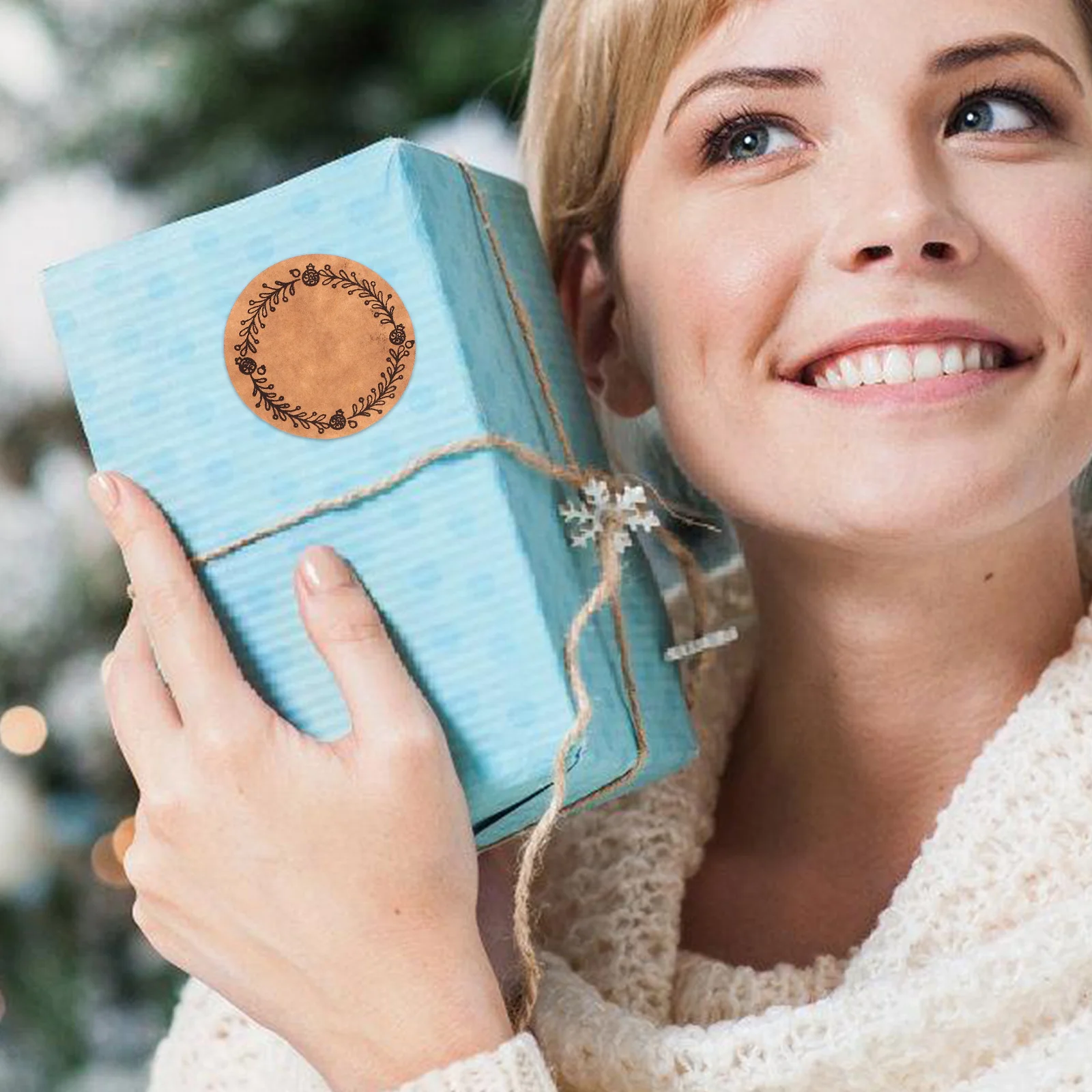 600 قطعة أوراق لاصقة مستديرة تسميات كرافت احتفالية لزجاجات الجرار بطاقات هدايا الحفلات الزفاف الخبز الحرف DIY بها بنفسك الديكور الختم