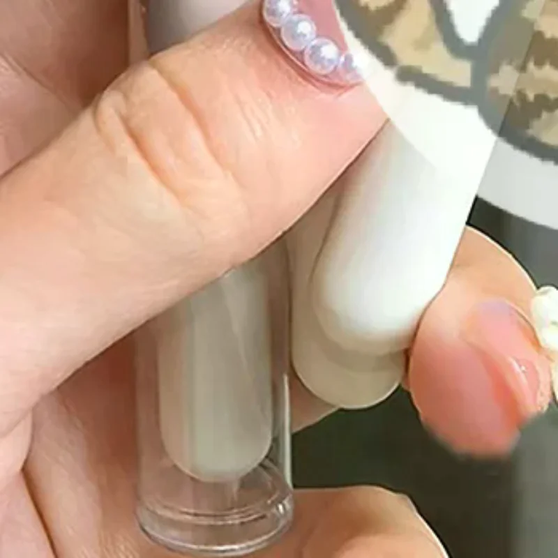Mini Lip Brush Round Head Portable Makeup Brush Lipstick Brush Beauty Cosmetic Multifunction Concealer Brush