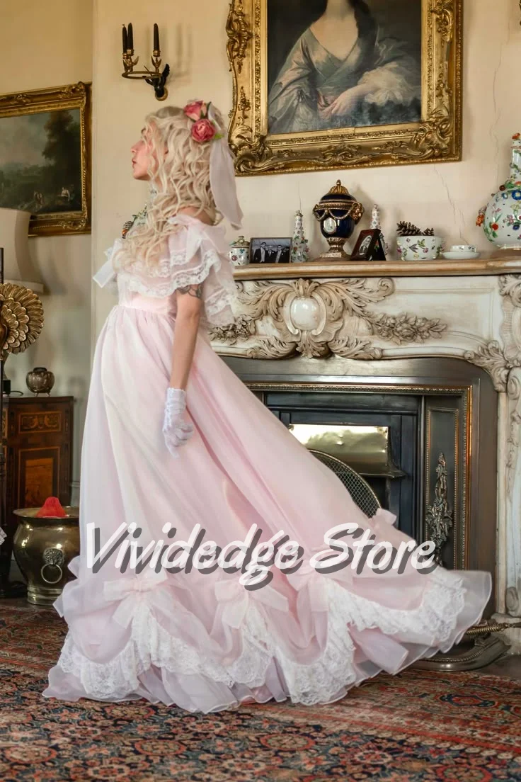 Customized Medieval Victorian-Style Light Pink Bridal Gown Snap Shoulder Ruffled A-Line Hem Pleated Bridal Wedding Dress