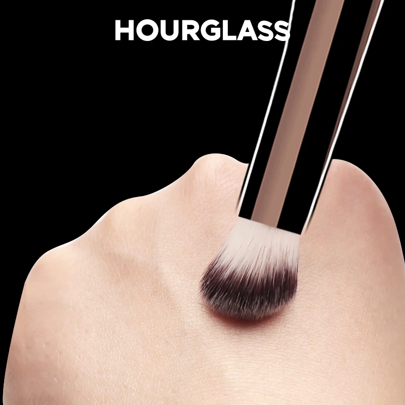 Hourglass Makeup Brush- No.19 Vanish Seamless Finish Concealer Brush Soft Fiber Hair Fashion Design Single Face Brush