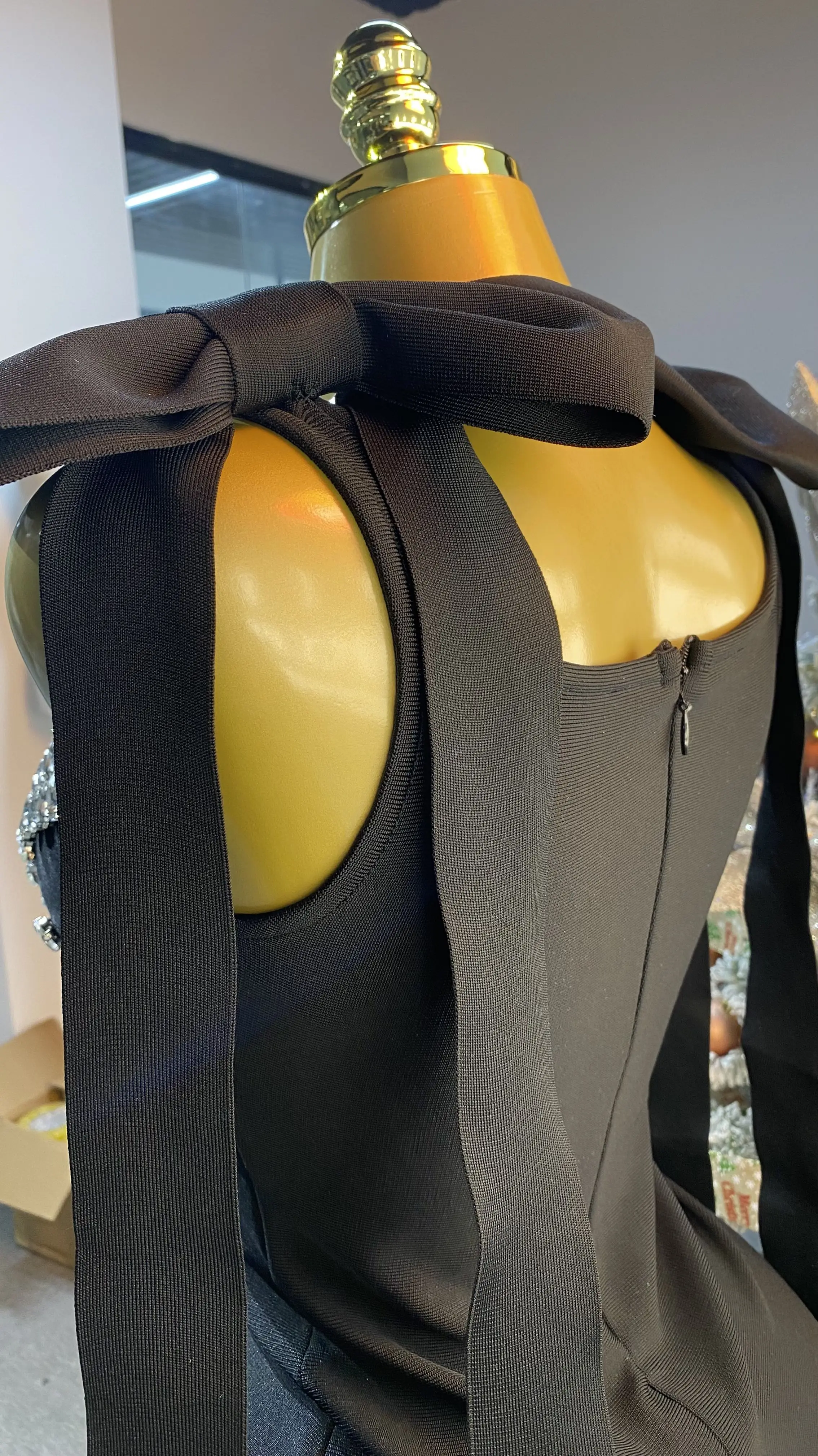 Off-shoulder pearl mini dress, slim-fit dress, 3D floral luxury dress, elegant for women.-GZXX425