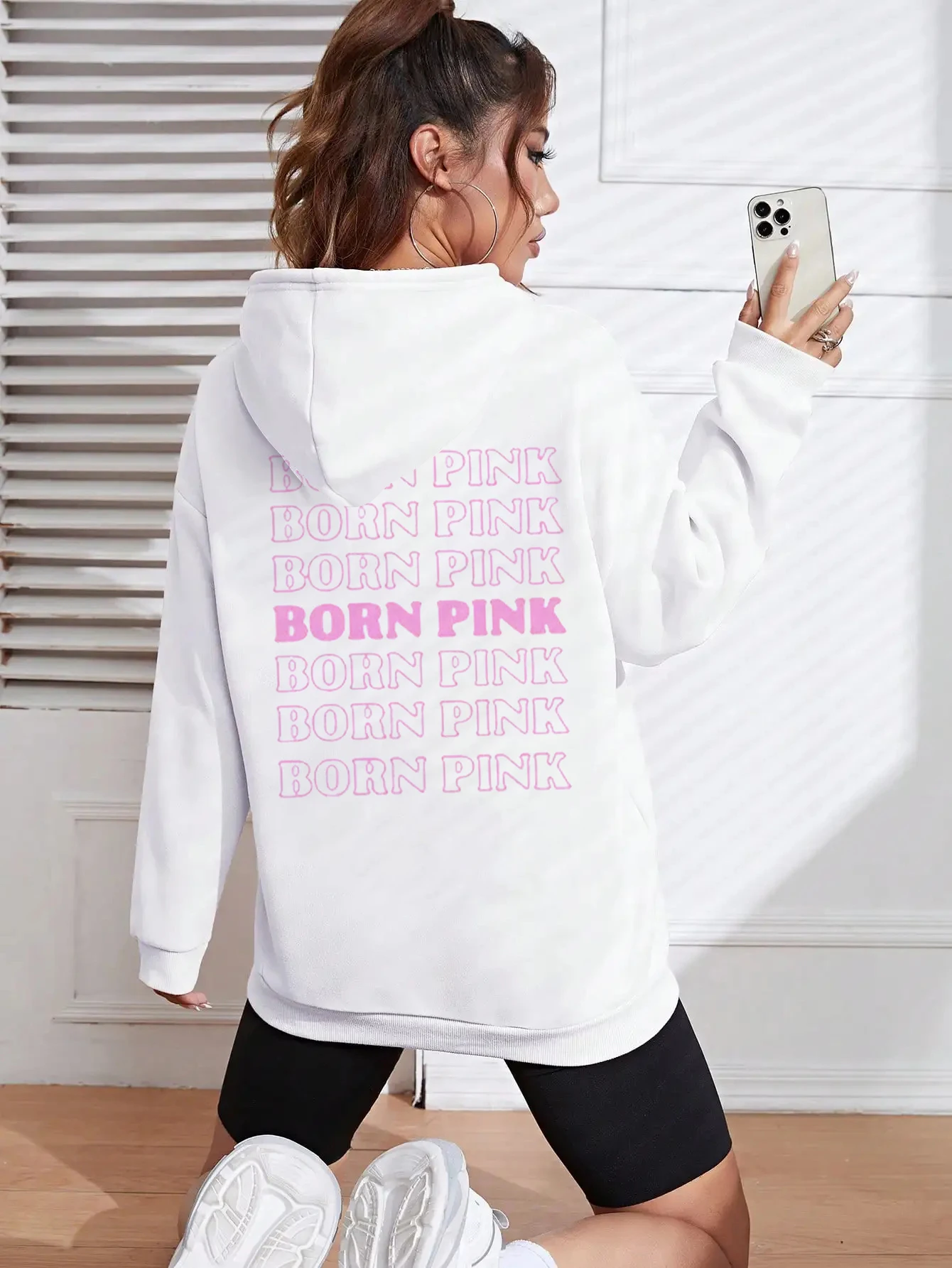 Black and Pink Letter Print Women\'s Hoodie Kpop Tide Fleece Long Sleeve Tops Harajuku Fashion Couple Autumn Women Sweatshirt