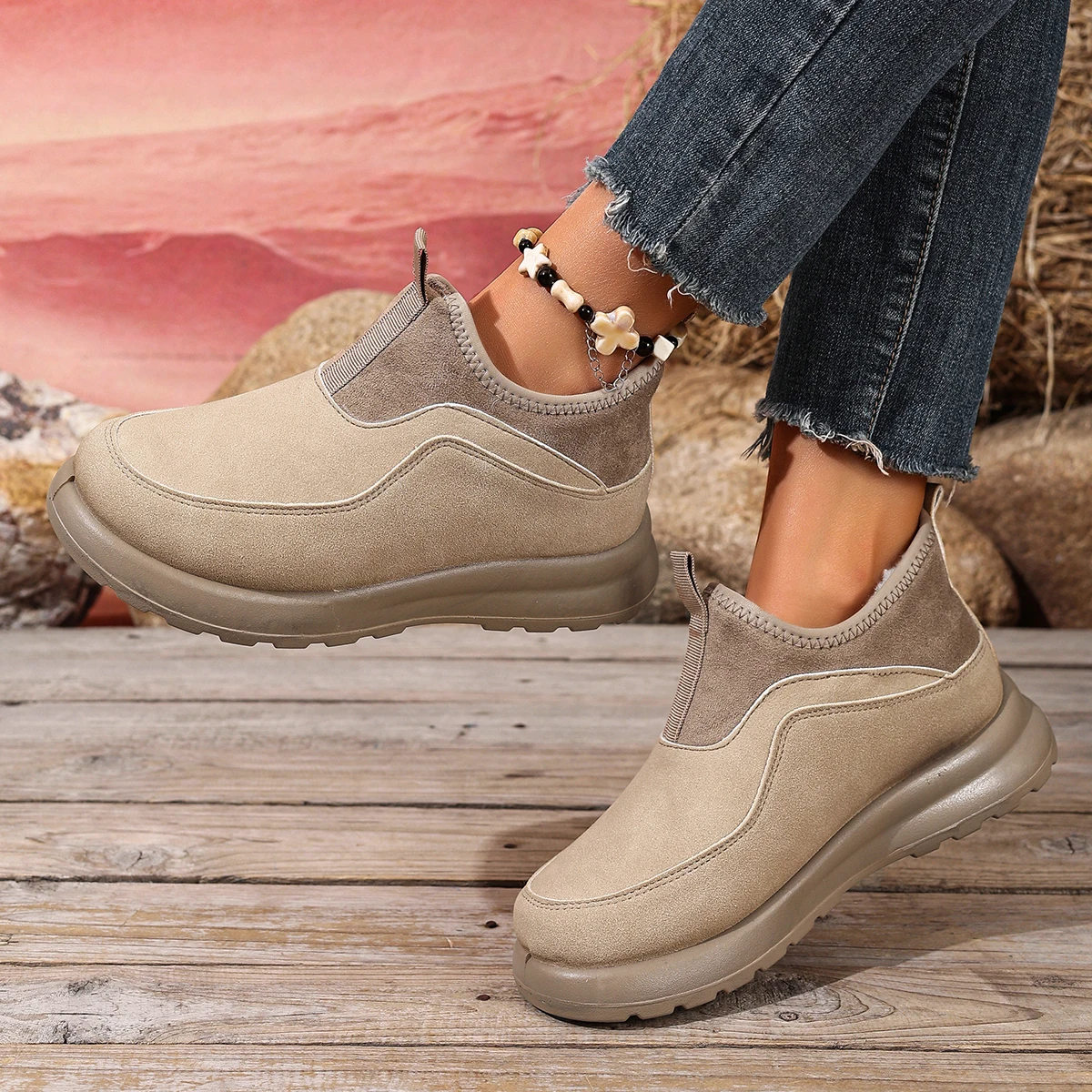 

Hot-Selling Item! Winter Women's Cotton Shoes, Warm and Cold-Resistant, Made of Soft and Comfortable Faux Suede Fabric with Plush Lining That Fits the Skin Better, Suitable for Outdoor Activities and Indoor Leisure, Women's Comfortable Shoes, Available in