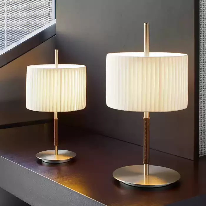 Everbright Store Nordic Simple Bedside Bedroom Leather Table Lamp Post-modern Light Luxury Pleated Model Hall Decorative Lamps
